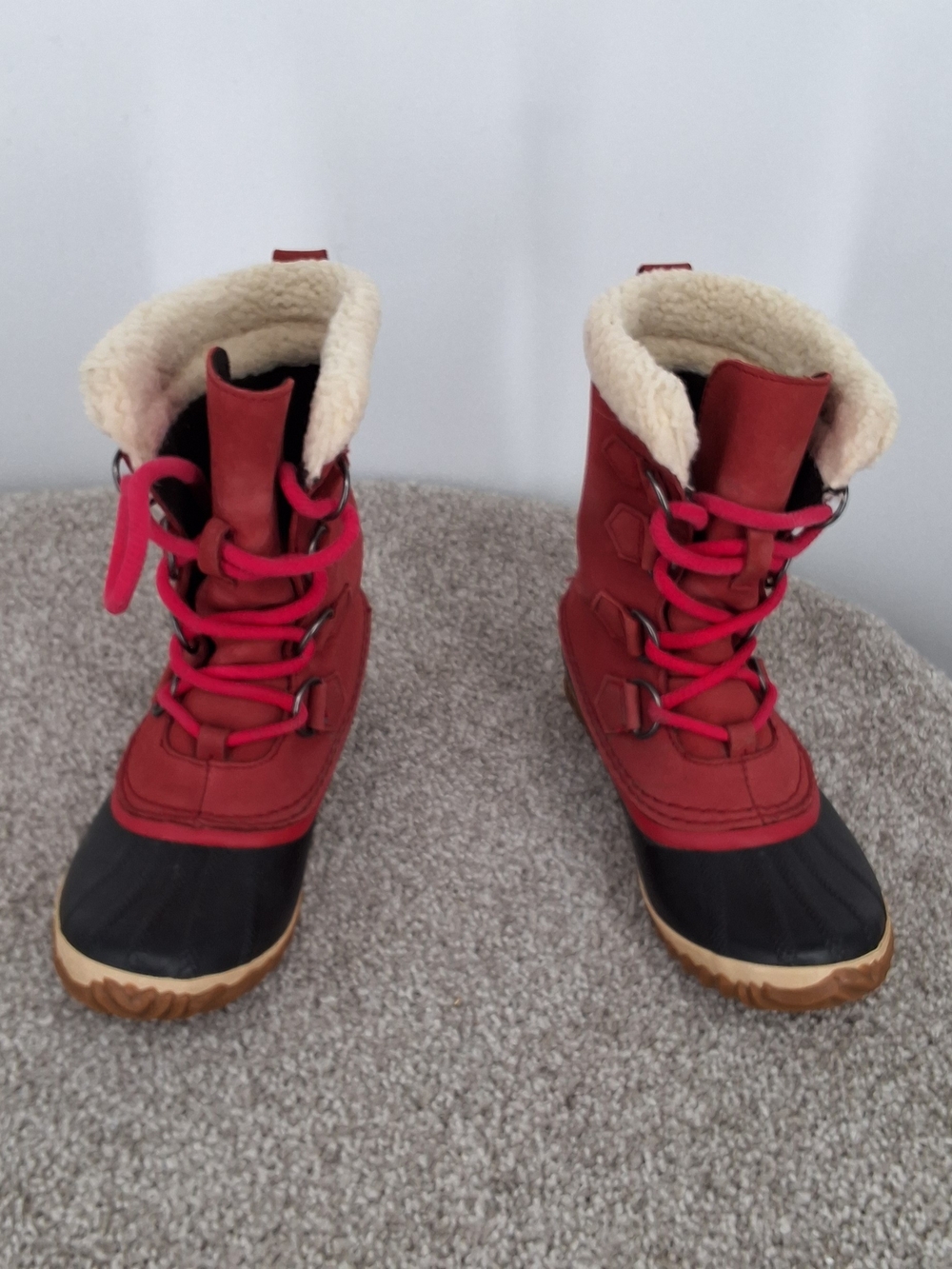 SOREL sz 5 Red Waterproof Winter Boots with Sherpa Collar